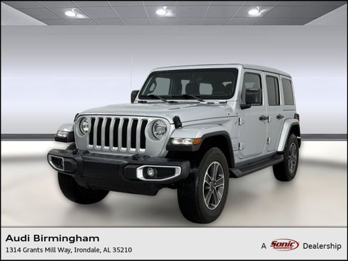 Used 2023 Jeep Wrangler Unlimited Sahara w/ Cold Weather Group AWD/4WD image 1