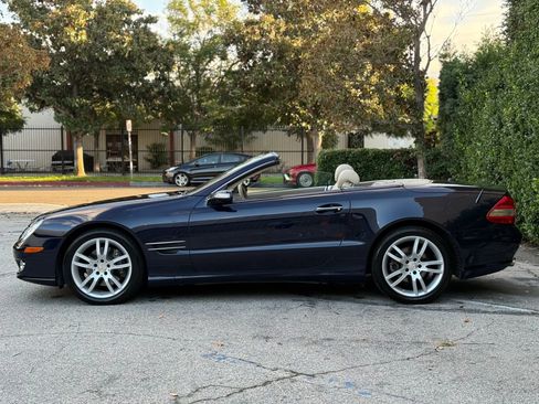Used 2008 Mercedes-Benz SL 550 image 2