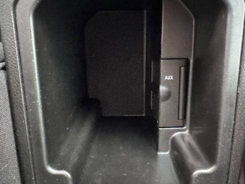 Used 2012 Chevrolet Cruze LS image 17