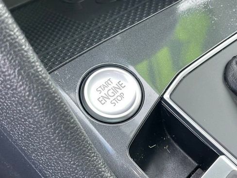 Used 2020 Volkswagen Tiguan SEL image 25