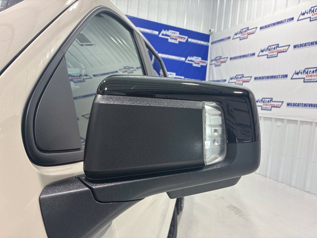 Used 2026 Chevrolet Silverado 1500 ZR2 w/ LPO, Dark Essentials Package AWD/4WD image 15