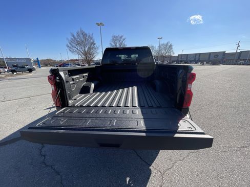 Used 2025 Chevrolet Silverado 2500 Custom w/ Custom Blackout Package image 27