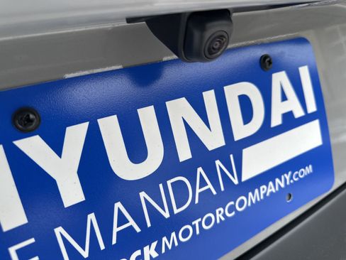 New 2026 Hyundai Kona SEL Premium image 9