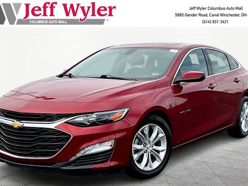 Used 2021 Chevrolet Malibu LT image 1