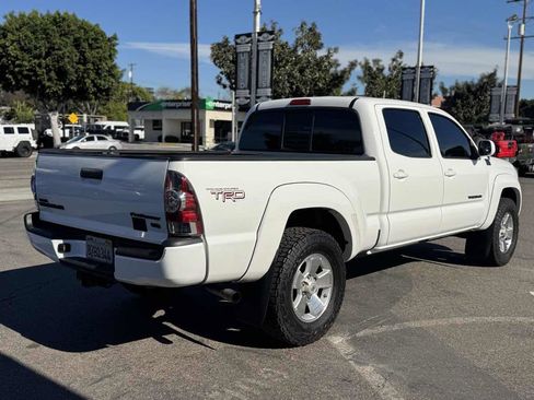 Used 2011 Toyota Tacoma PreRunner image 4
