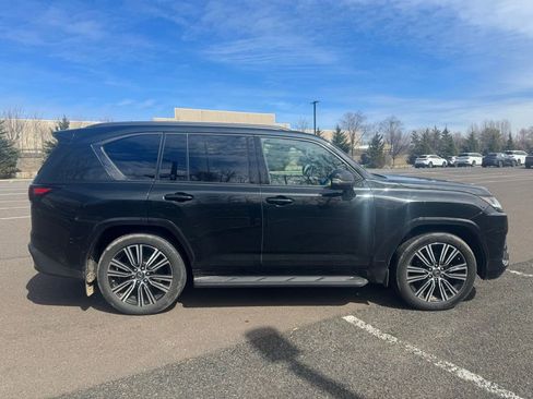Used 2022 Lexus LX 600 4WD w/ Appearance Package image 6