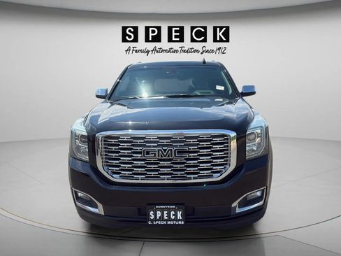 Used 2019 GMC Yukon Denali w/ Denali Ultimate Black Edition AWD/4WD image 8