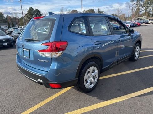 Used 2023 Subaru Forester image 5