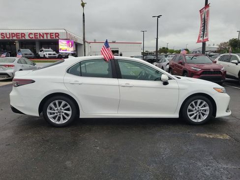 Used 2024 Toyota Camry LE w/ Convenience Package FWD image 12