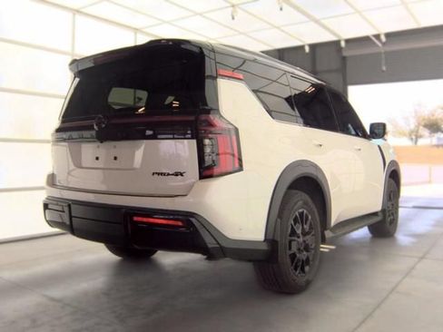 Used 2025 Nissan Armada PRO-4X w/ Pro-4X Premium Package AWD/4WD image 5