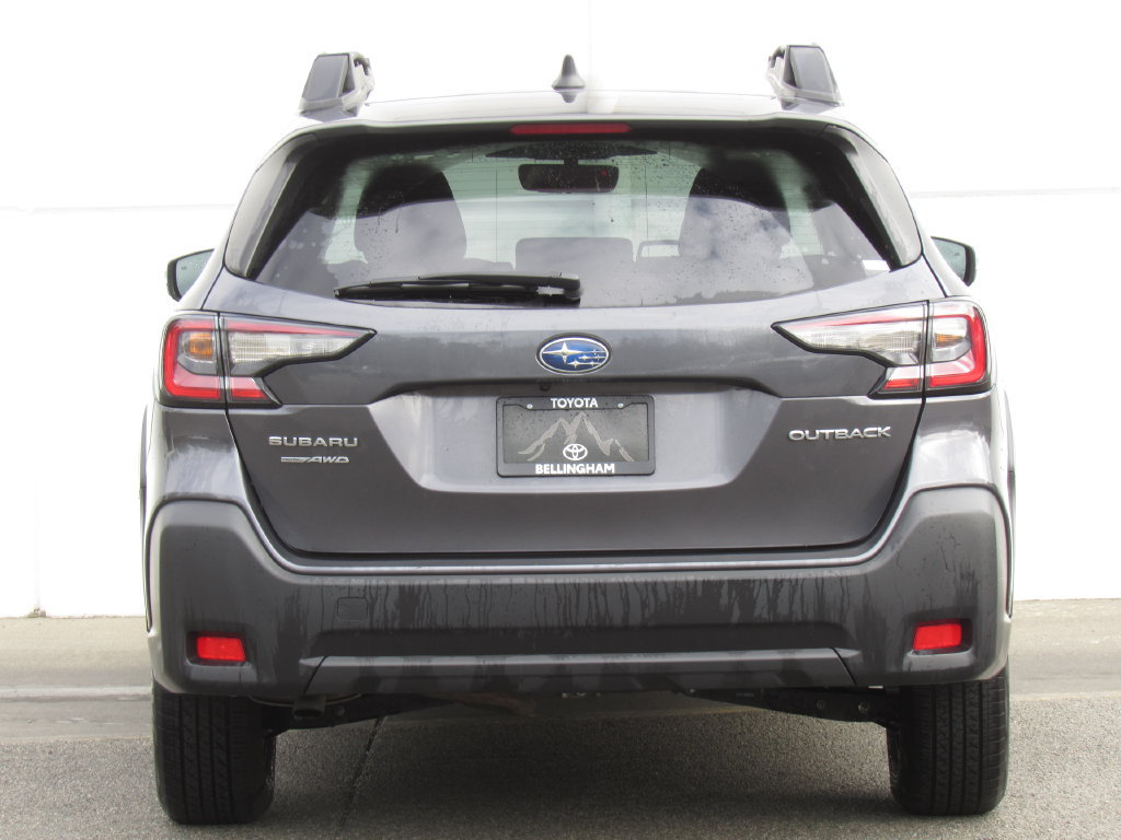 Used 2024 Subaru Outback Premium AWD/4WD image 7