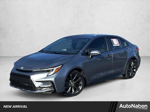 Certified 2025 Toyota Corolla SE image 1