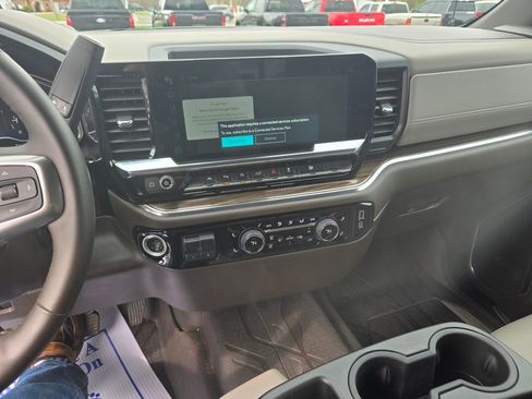 Used 2024 Chevrolet Silverado 1500 LT w/ All Star Edition Plus image 9