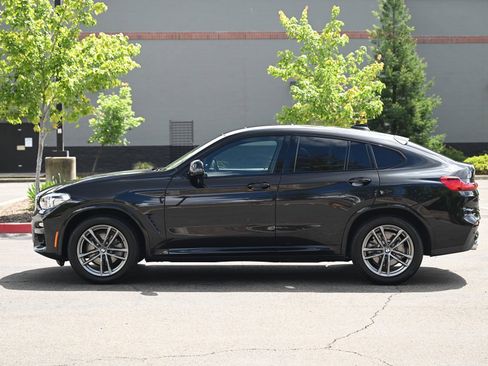 Used 2019 BMW X4 xDrive30i w/ M Sport Package 2 image 4