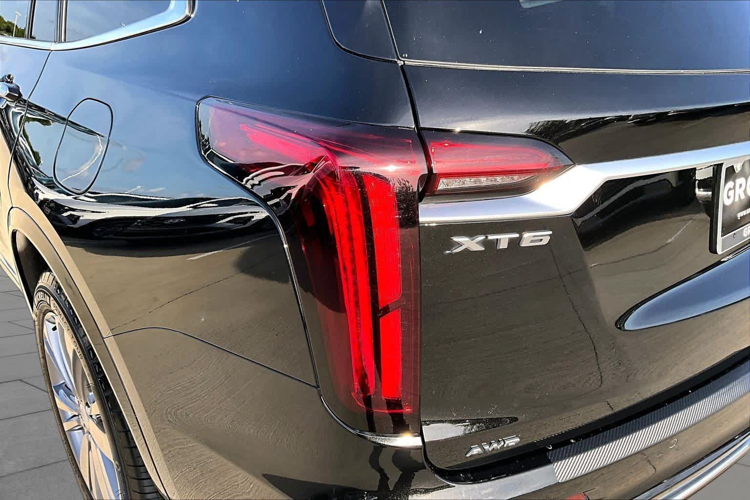 Used 2025 Cadillac XT6 Premium Luxury AWD/4WD image 28
