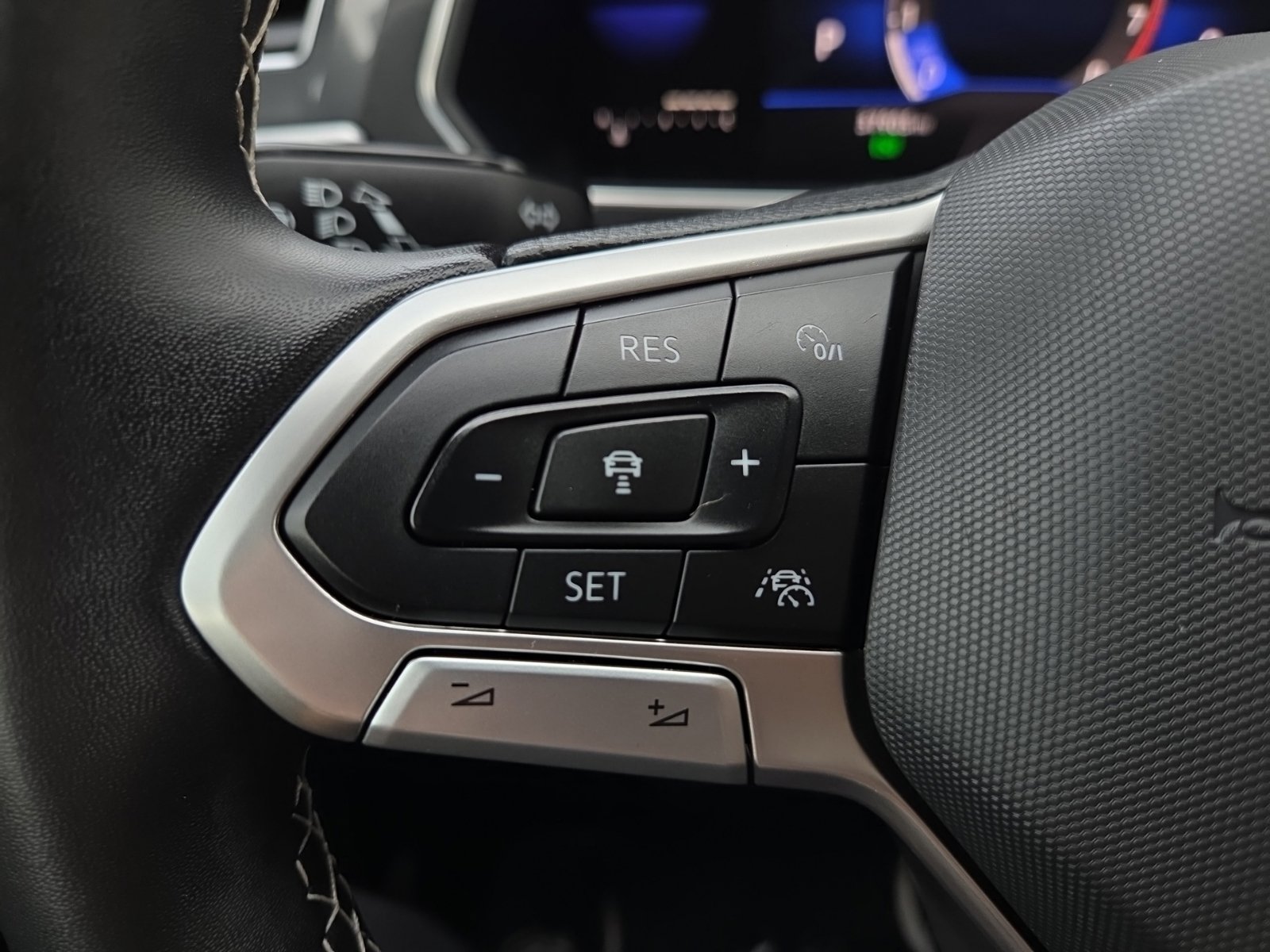 Used 2022 Volkswagen Tiguan S AWD/4WD image 23