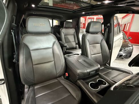 Used 2024 Chevrolet Tahoe High Country image 22