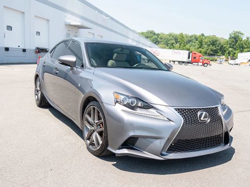 Used 2014 Lexus IS 350 w/ F Sport Package RWD image 7