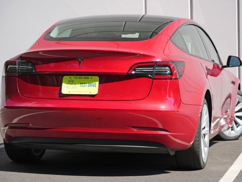 Used 2023 Tesla Model 3 Standard Range RWD image 5