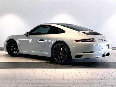 Used 2019 Porsche 911 Carrera S image 3