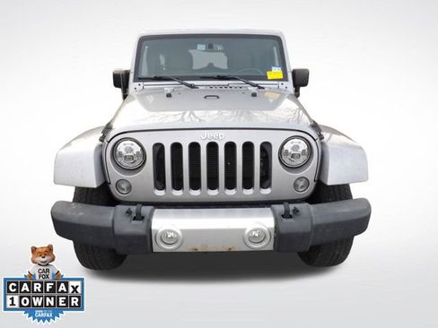 Used 2015 Jeep Wrangler Unlimited Sahara w/ Max Tow Package image 2