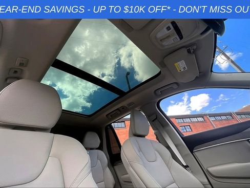 Used 2025 Volvo XC90 B6 Plus w/ Protection Package Premier image 35