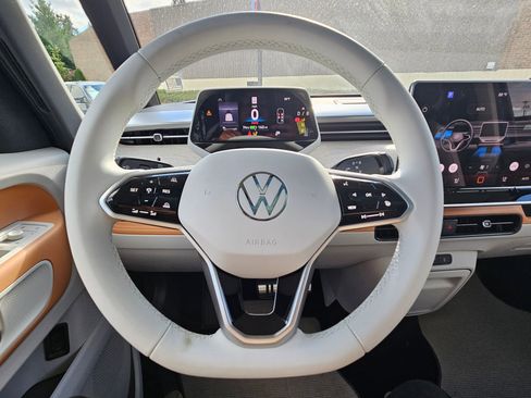 New 2025 Volkswagen ID. Buzz 1st Edition image 15