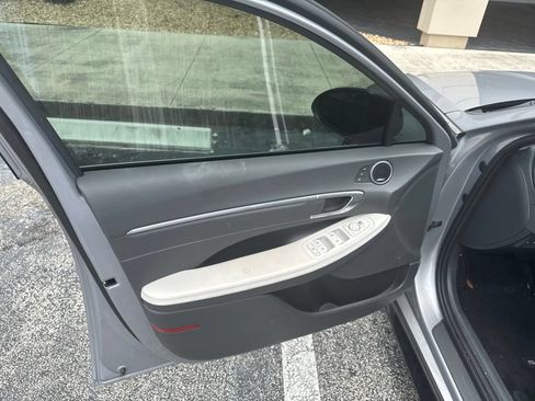 Used 2023 Hyundai Sonata Limited FWD image 25