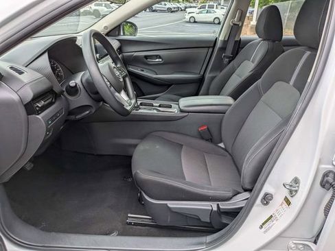 Used 2024 Nissan Sentra SV FWD image 7