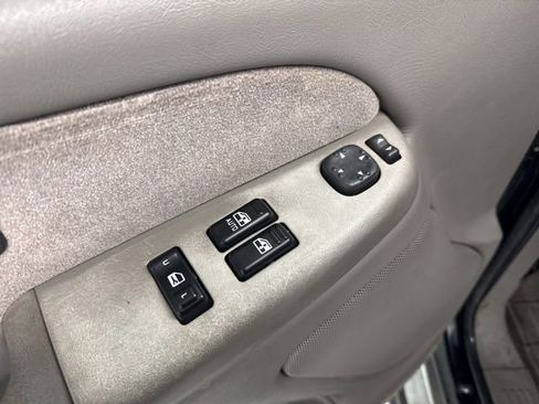 Used 2000 Chevrolet Silverado 1500 LS image 16