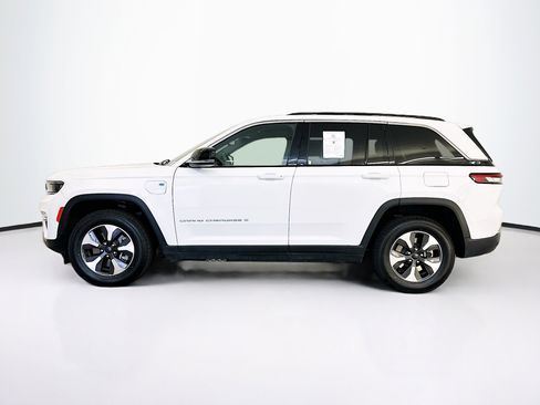Used 2024 Jeep Grand Cherokee Limited 4xe AWD/4WD image 4