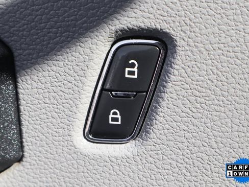 Used 2018 Ford F550 2WD Crew Cab Super Duty image 14