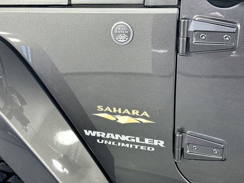 Used 2014 Jeep Wrangler Unlimited Sahara w/ Connectivity Group image 26