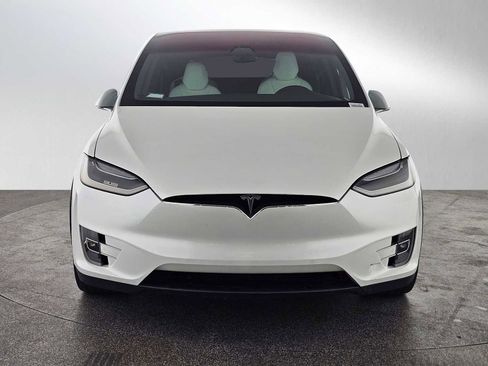 Used 2019 Tesla Model X 75D AWD/4WD image 8