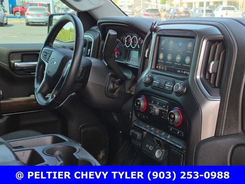 Used 2021 Chevrolet Silverado 1500 RST image 10