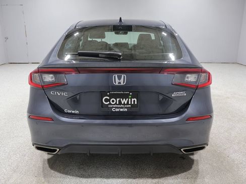 Used 2024 Honda Civic Sport Touring image 3