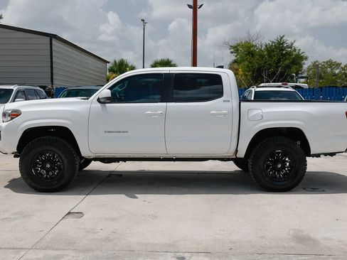 Used 2016 Toyota Tacoma SR5 w/ Towing Package RWD image 3