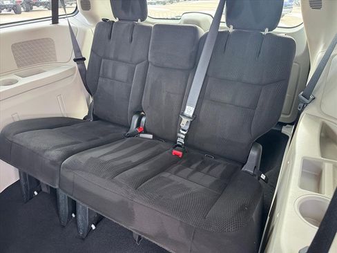 Used 2014 Dodge Grand Caravan SXT image 10