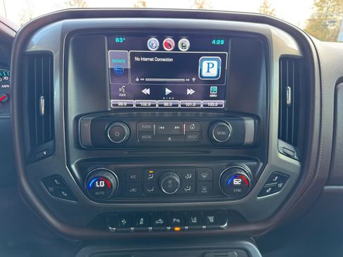 Used 2015 Chevrolet Silverado 2500 High Country w/ Duramax Plus Package image 28