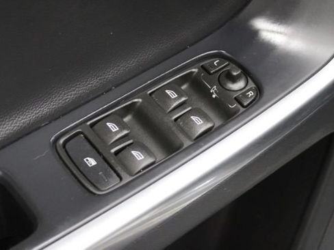 Used 2017 Volvo XC60 T6 Dynamic w/ Preferred Option Package AWD/4WD image 11