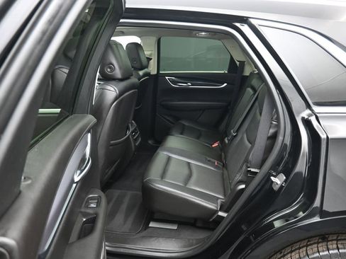 Used 2017 Cadillac XT5 Luxury w/ LPO, Wheel Lock Package image 29