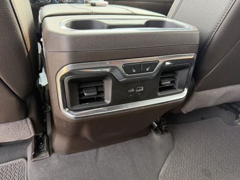 Used 2025 GMC Sierra 2500 Denali w/ Denali Reserve Package AWD/4WD image 28
