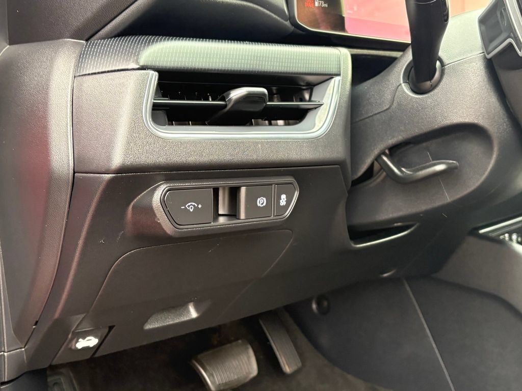 Used 2025 Kia K4 GT-Line FWD image 16
