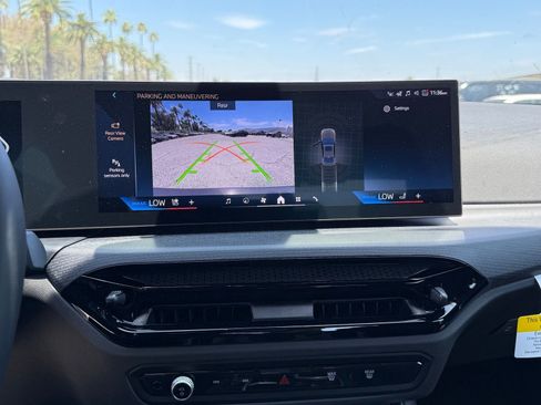 New 2026 BMW 330i Sedan RWD image 28