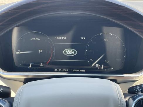 Used 2016 Land Rover Range Rover HSE image 28