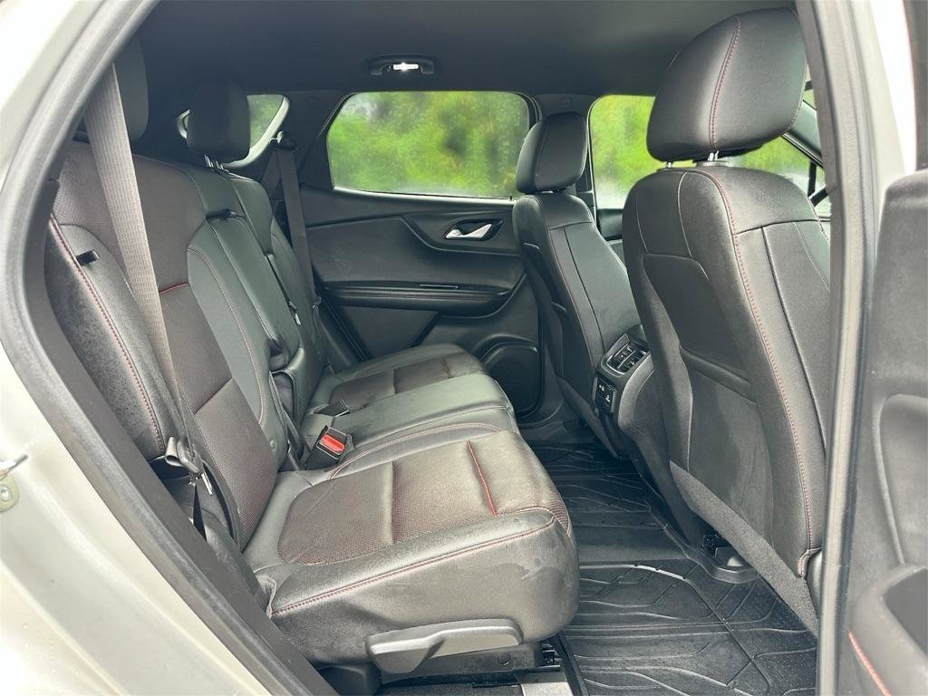 Used 2022 Chevrolet Blazer RS w/ Driver Confidence II Package FWD image 32