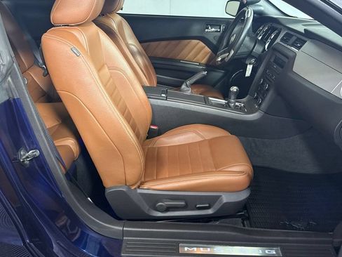 Used 2010 Ford Mustang GT RWD image 15