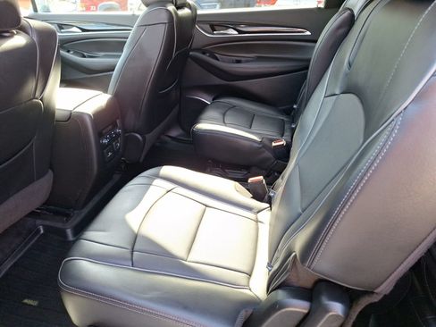 Used 2020 Buick Enclave Avenir FWD image 31