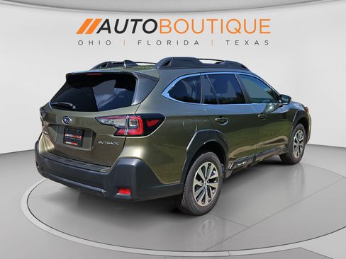 Used 2024 Subaru Outback Premium AWD/4WD image 5