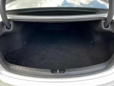 Used 2017 Kia Cadenza Premium image 35